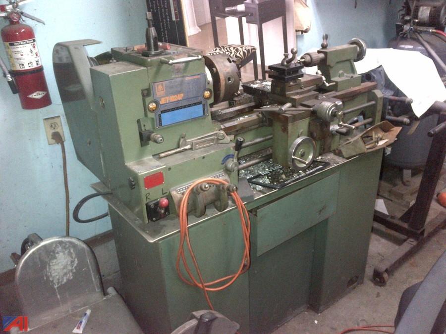 Auctions International Auction Business Liquidation 7317 ITEM Jet