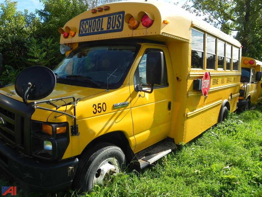 Auctions International Business Surplus (Birnie BusUtica)NY 19077