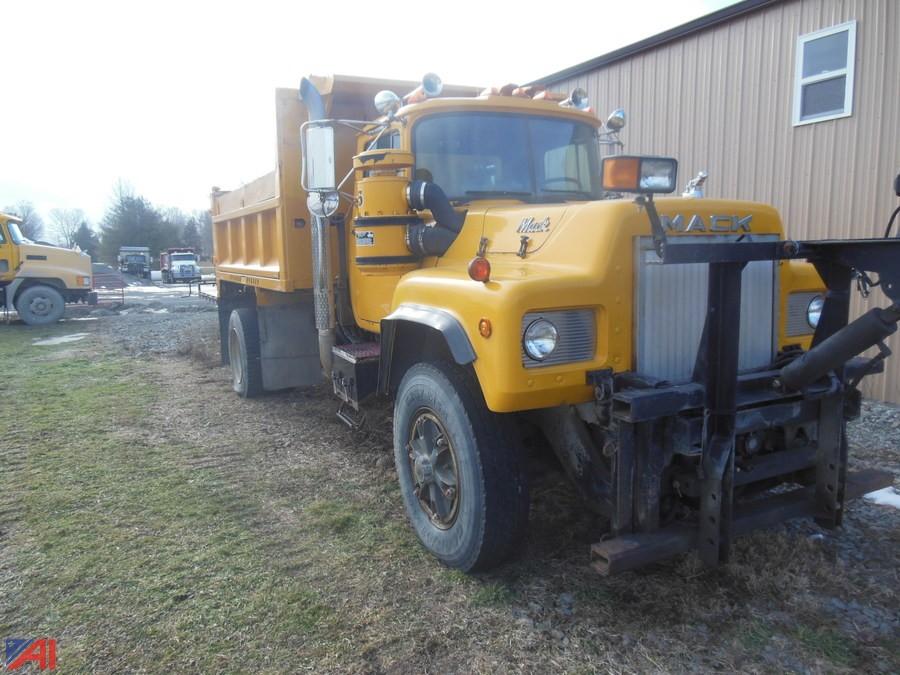 Auctions International Forest Lake Township PA 9952 **7 Buyers