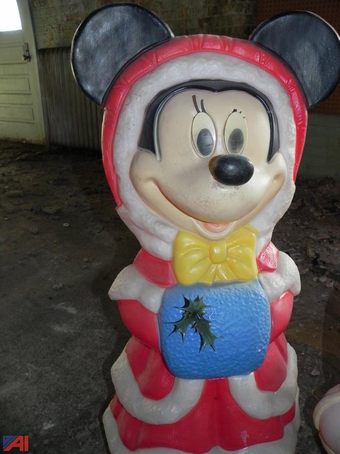 mickey mouse lawn ornaments