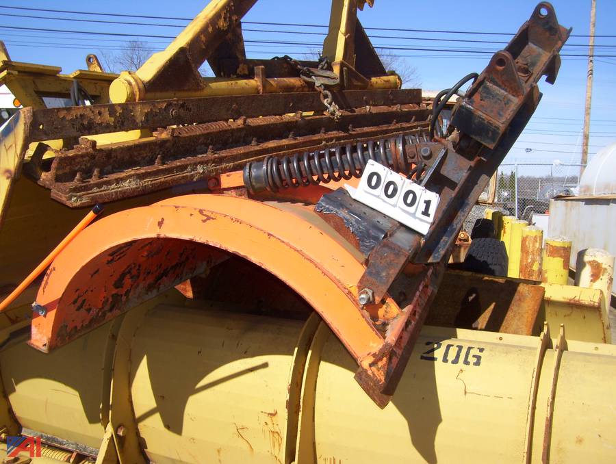 Auctions International City of Beverly DPWMA 28273