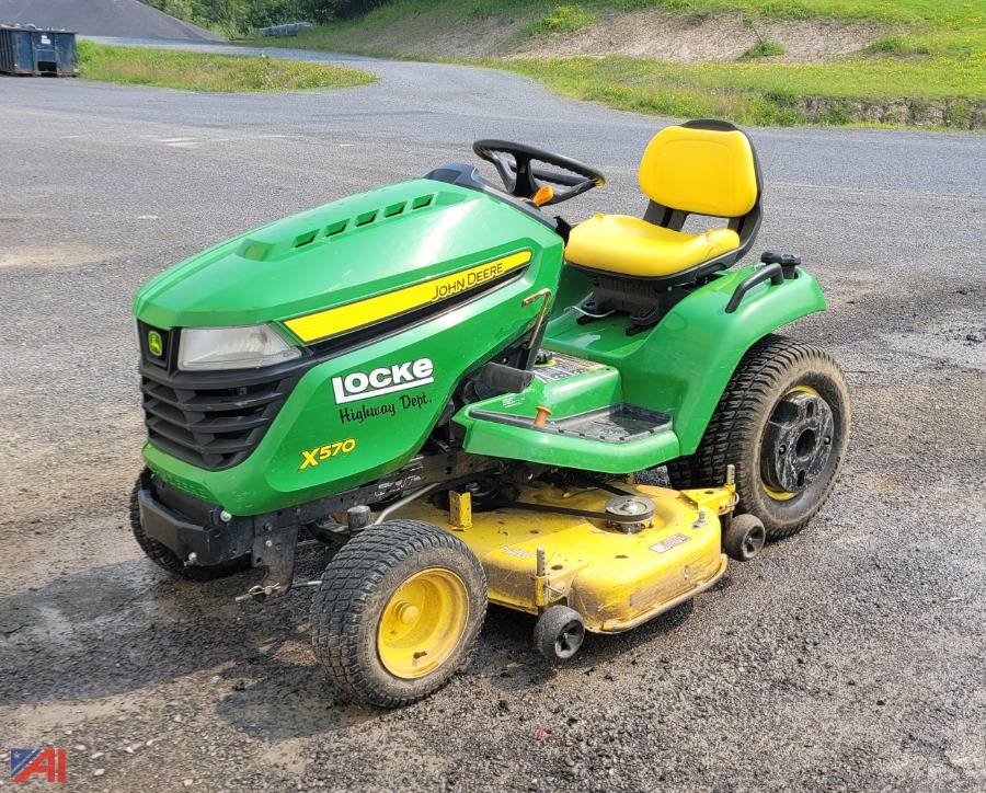 Auctions International Town of Locke HwyNY 33780