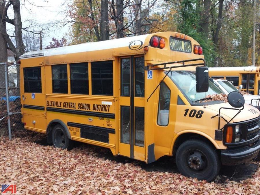 Auctions International Auction Ellenville CSD 6530 ITEM 2000 GMC