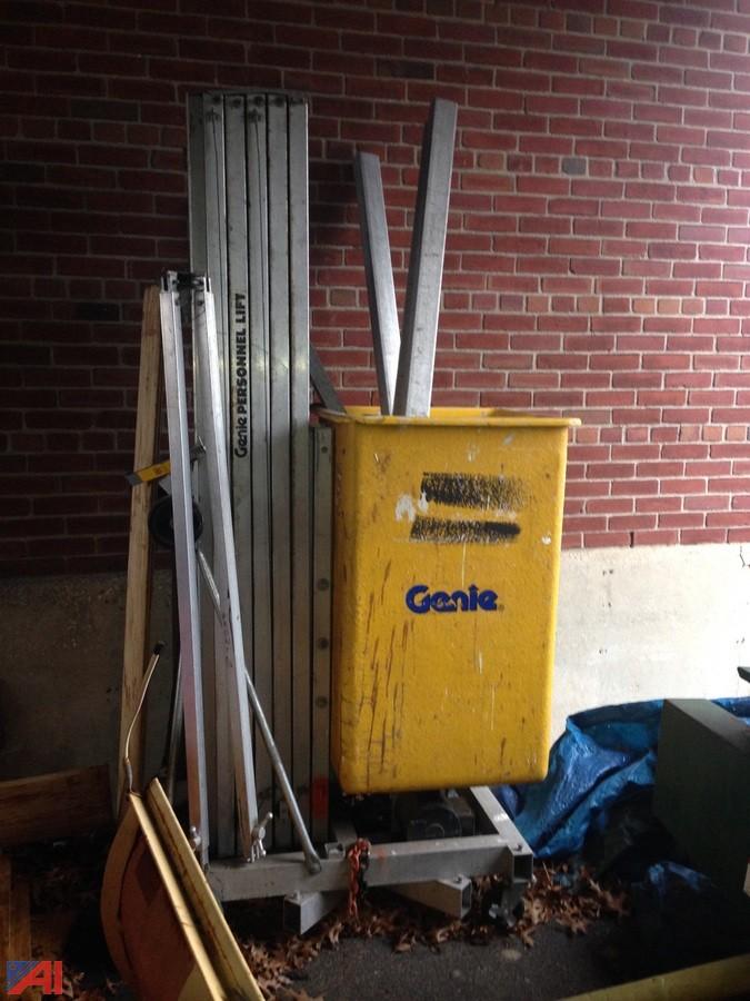 Auctions International Auction Garden City UFSD 6987 ITEM Genie