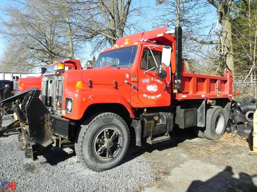 Auctions International Auction Village of Goshen 7610 ITEM 1992