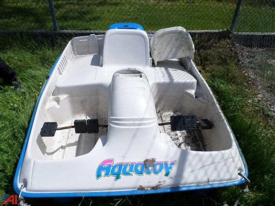 aquatoy pwc paddle boat