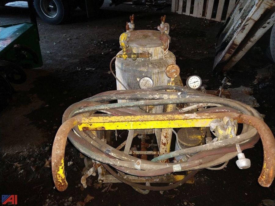 Auctions International Auction City of Kingston DPW, NY 16334 ITEM