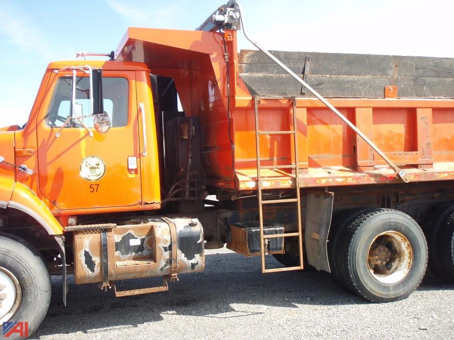 Auctions International Auction Madison CountyNY 18167 ITEM 1997 International 2674 Dump Truck