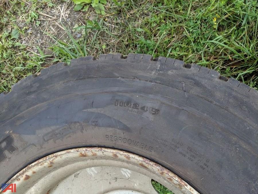 Auctions International Auction Town of Groton HwyNY 18583 ITEM Bud Rims & Tires