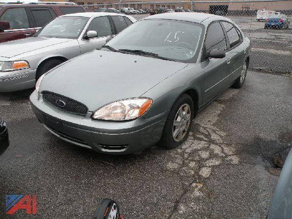 auctions international auction city of syracuse pd lot 6 and 12 updated item 2006 ford taurus auctions international