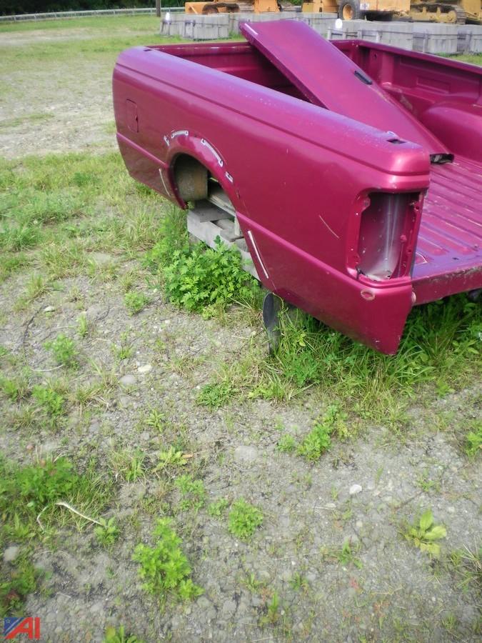 Auctions International Auction Business LiquidationNY 19083 ITEM