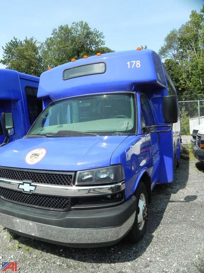 Auctions International Auction Putnam CountyNY 19366 ITEM (20) 2012 Chevy Express G4500 Bus
