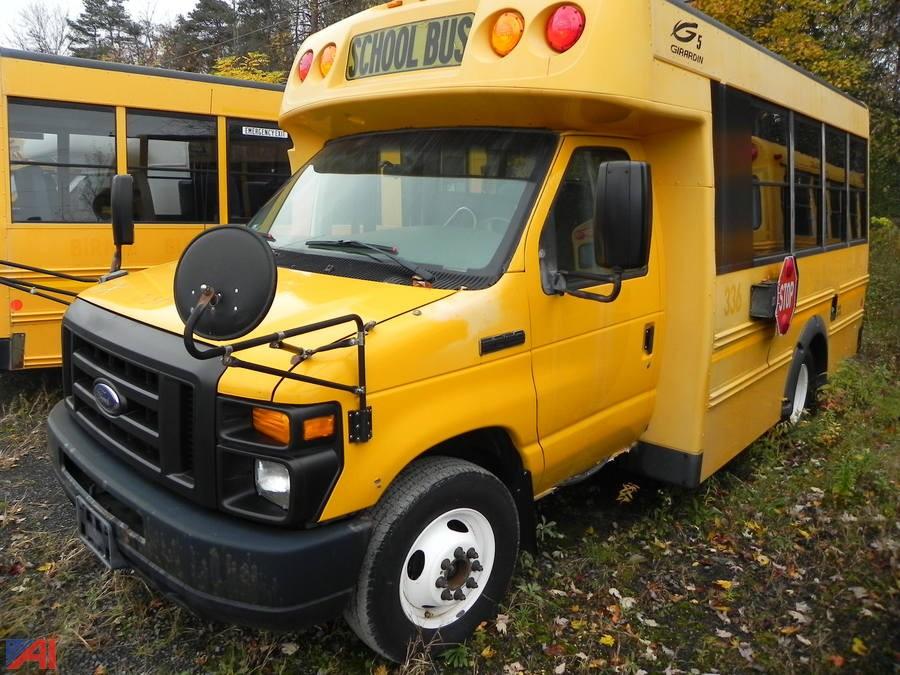 Auctions International Auction Business Surplus Birnie Bus Ny Item 336 08 Ford 50 Super Duty Mini School Bus