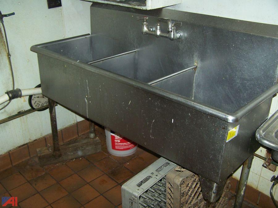 Stainless Steel 3 Bay Sink With Faucet