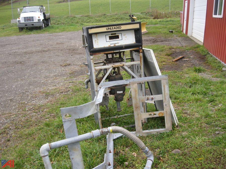 Auctions International Auction Business LiquidationNY 20128 ITEM Concrete Encased Fuel Tank