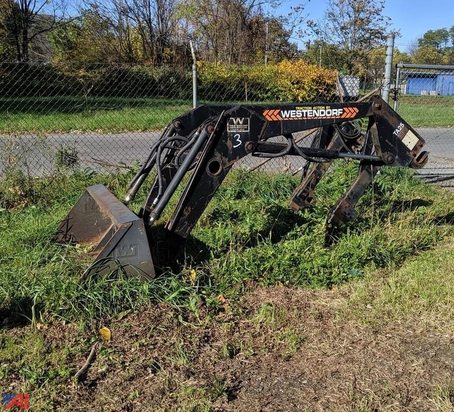 Auctions International Auction Elmira Csd Ny 107 Item Westendorf Loader Attachment