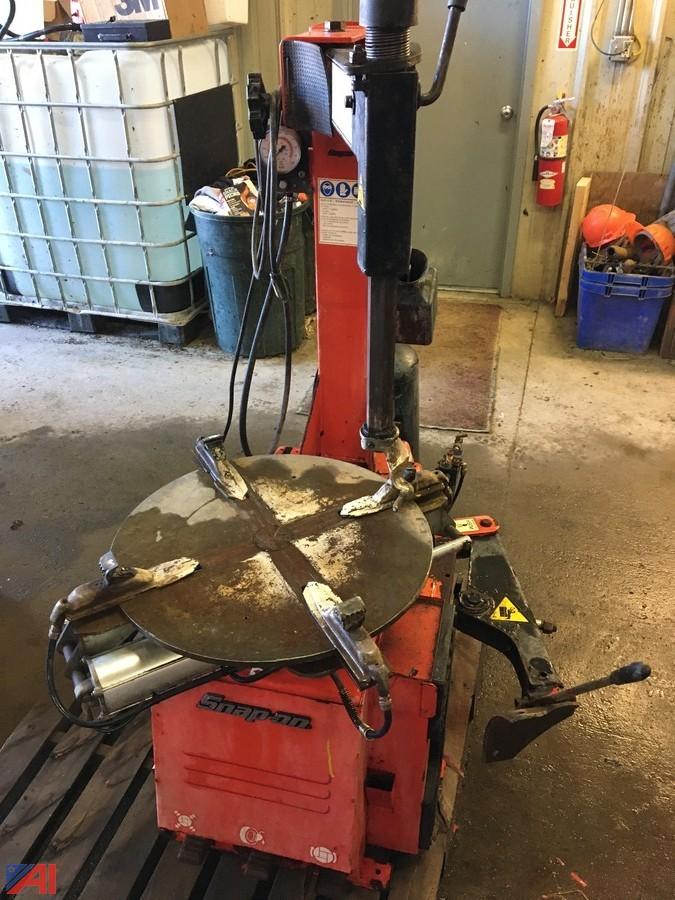 Auctions International Auction Town of BrunswickNY 20684 ITEM