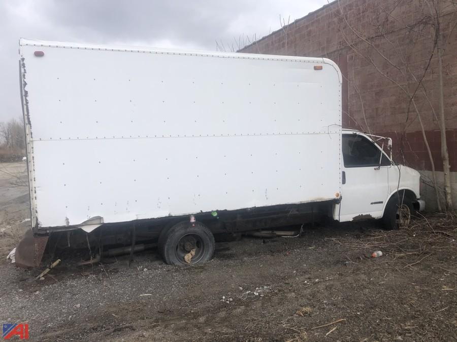 chevy express g3500 box truck