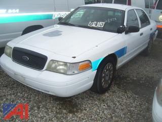 2003 Ford Crown Victoria Sedan