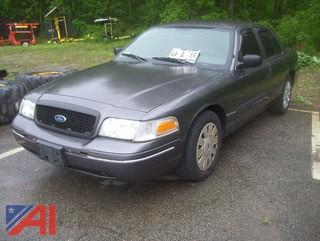 2011 Ford Crown Victoria 4 Door/ Police Interceptor