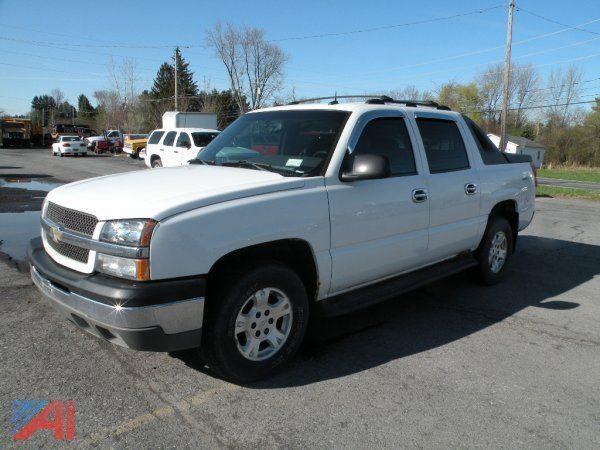 auctions international auction city of auburn police item 2003 chevy avalanche pickup auctions international