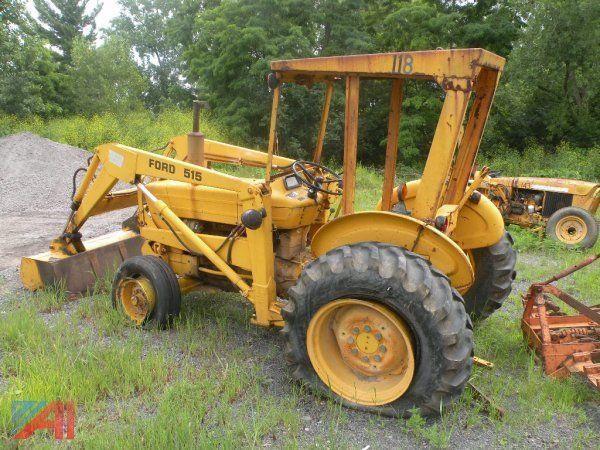 Auctions International - Auction: City of Auburn ITEM: Ford 515 Tractor