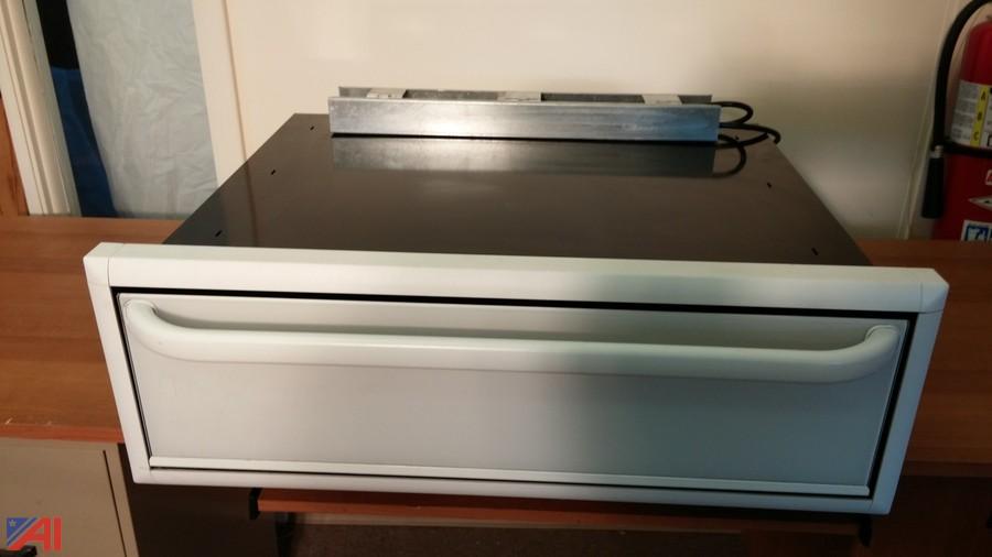 Auctions International Auction Business Liquidation ITEM Frigidaire