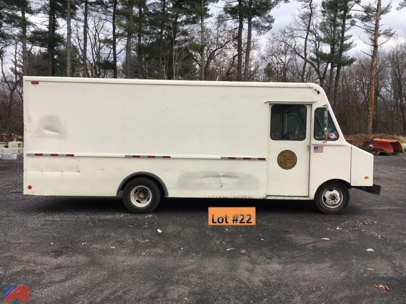 Auctions International Auction Town Of Ulster 9616 Item 1985 Ford 50 Step Van