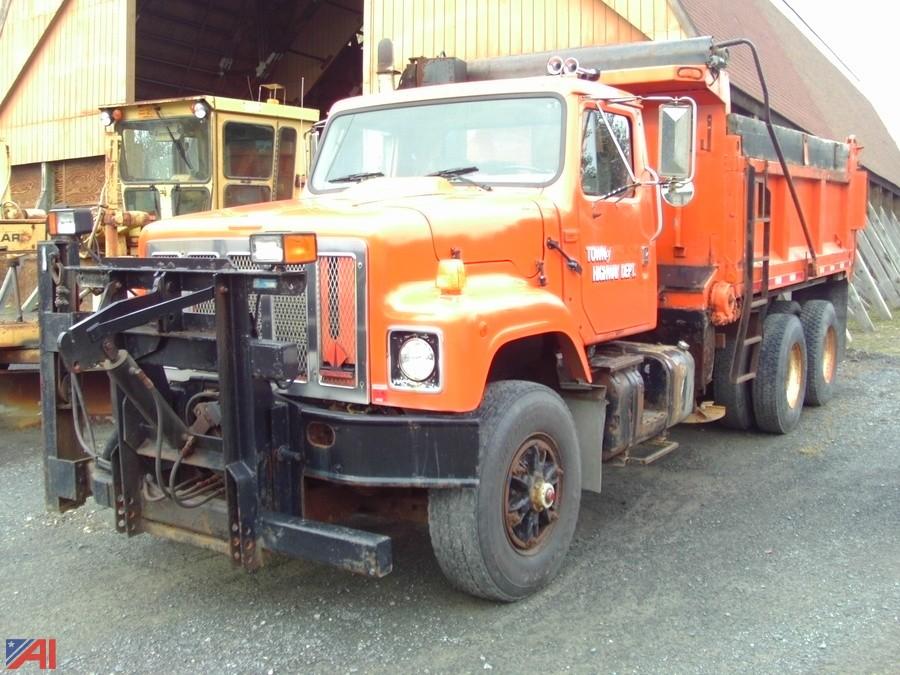 Auctions International Auction Town of Schodack 9687 ITEM 2001