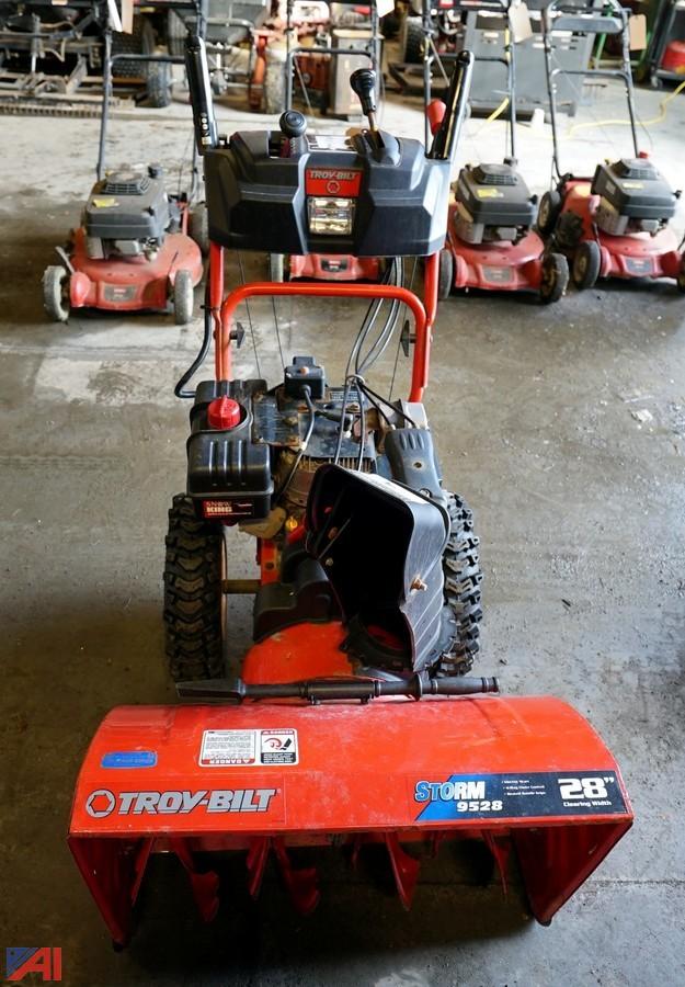 Auctions International Auction Greece CSD Surplus 10162 ITEM Troy