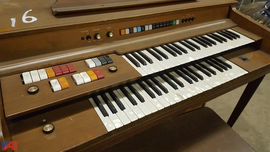 kimball swinger model 884 organ