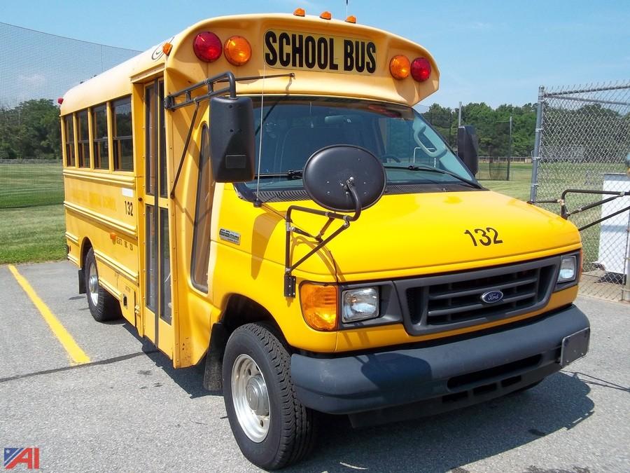 Auctions International Auction Schuylerville Csd Item 06 Ford Econoline 50 Super Duty School Bus