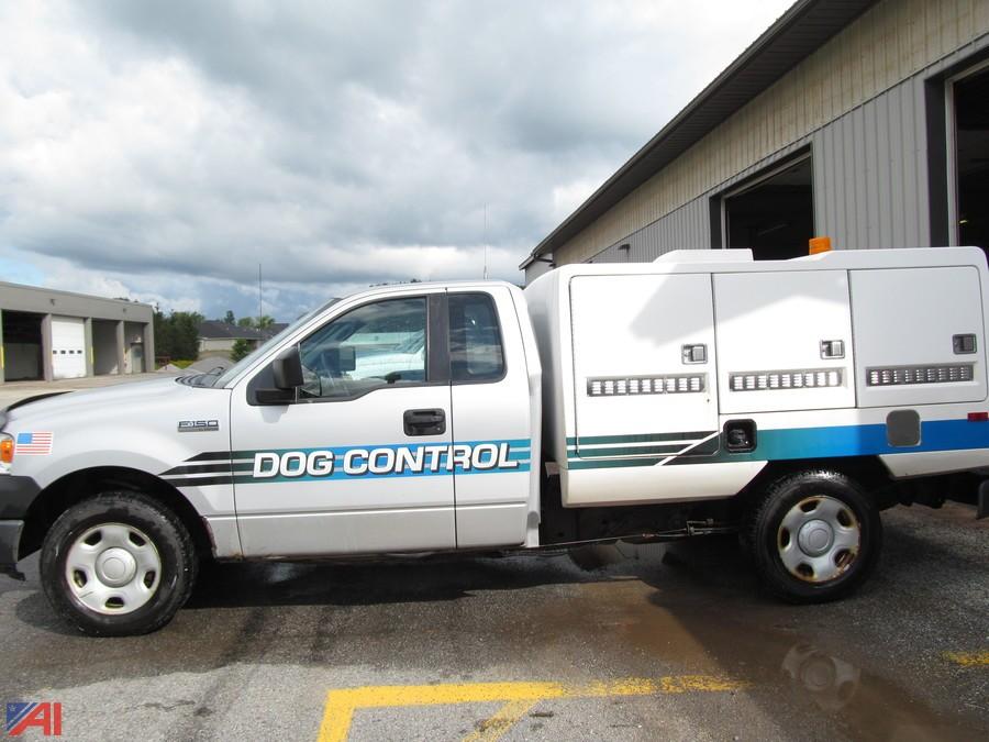Auctions International - Auction: Town of Aurora Hwy #11883 ITEM: 2007 Ford  F150 Dog Control Truck