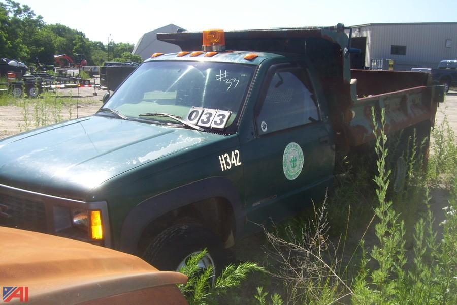 Auctions International Auction Town of Plymouth MA DPW 12137 **7