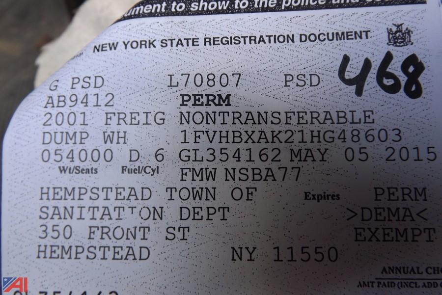 Auctions International - Auction: Town of Hempstead Sanitation #12339 ITEM: 2001 Freightliner Refuse