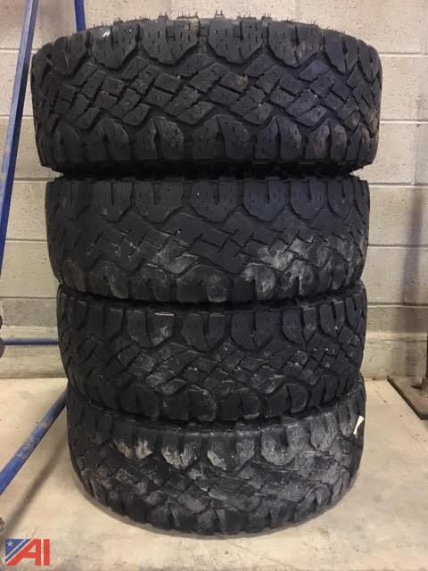 Auctions International - Auction: Town of Oswego Hwy, NY #13209 ITEM: (4) Goodyear  Wrangler Duratrac Tires