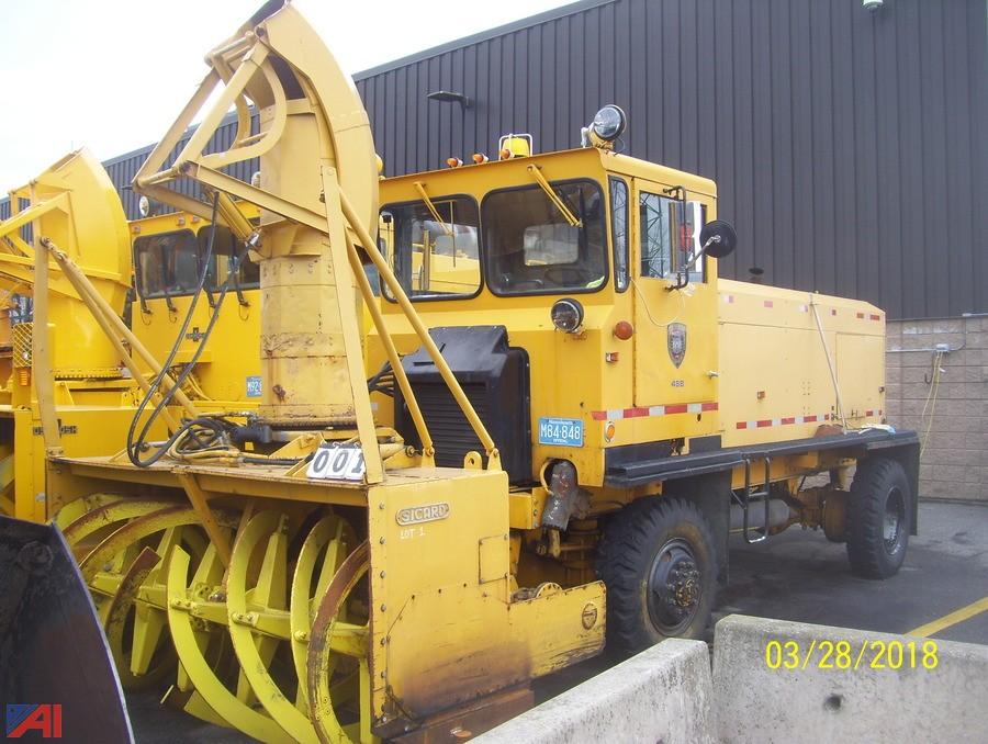 Auctions International Auction Town of Framingham DPW, MA 13748 **7