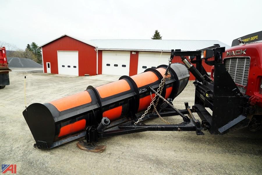 Auctions International Auction Town of Pulteney Hwy, NY 14062 ITEM