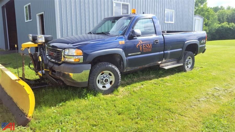 auctions international auction east syracuse minoa schools ny 14570 item 2002 gmc sierra 2500 hd pickup truck plow 2002 gmc sierra 2500 hd pickup truck plow