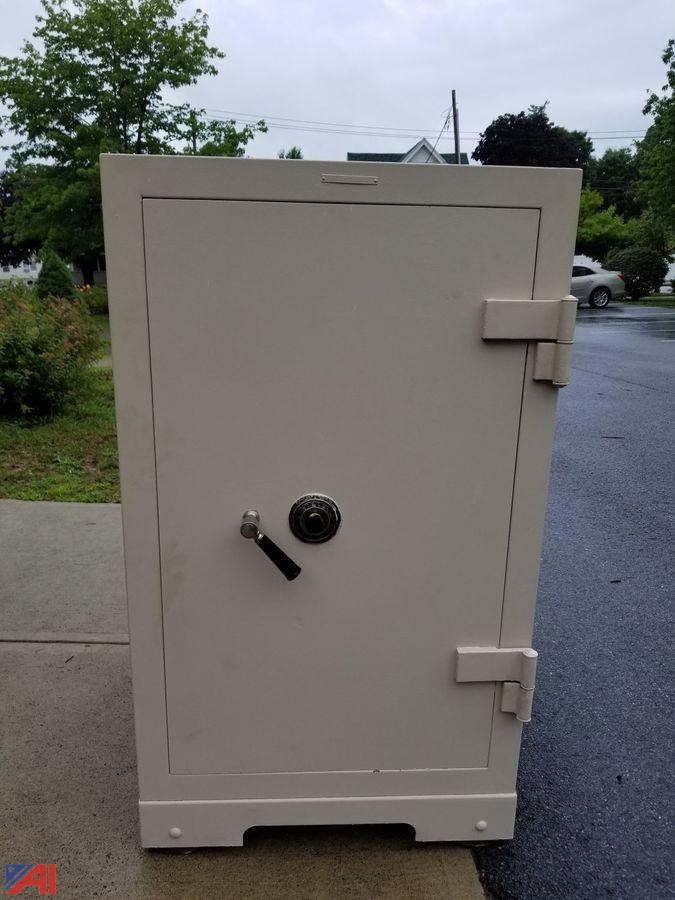 Auctions International Auction Village of Northville, NY 14864 ITEM