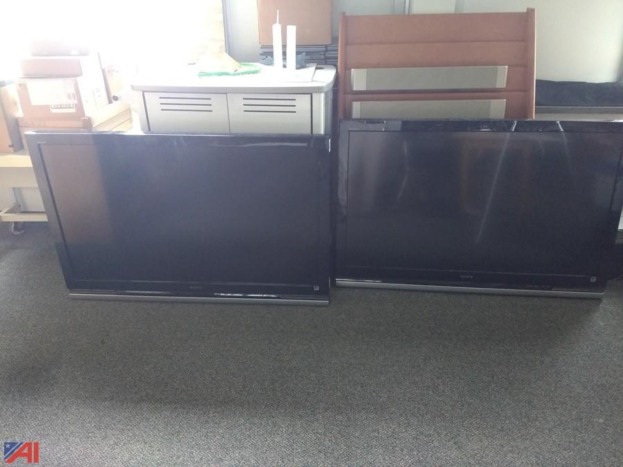 Auctions International Auction Westmoreland School, NY 15788 ITEM Sony 52 Inch LCD TV's, (2)