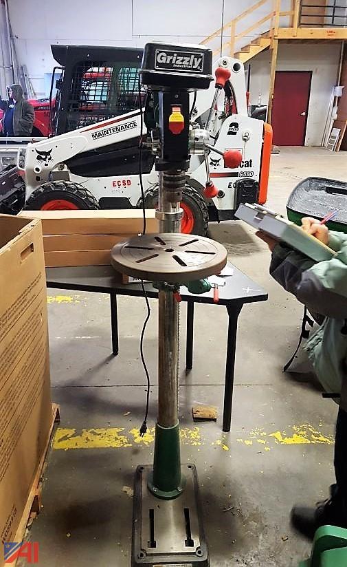 Auctions International Auction Elmira CSD, NY 16200 ITEM Grizzly