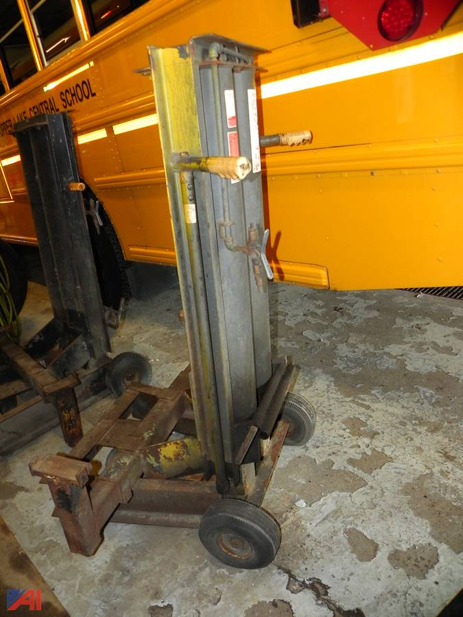 Auctions International Auction Tupper Lake CSDNY 21573 ITEM Napa