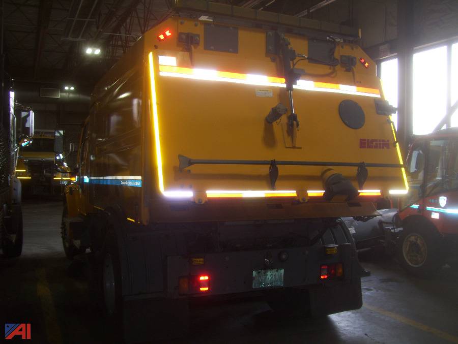 Auctions International Auction Town of Framingham DPWMA 21713 **7