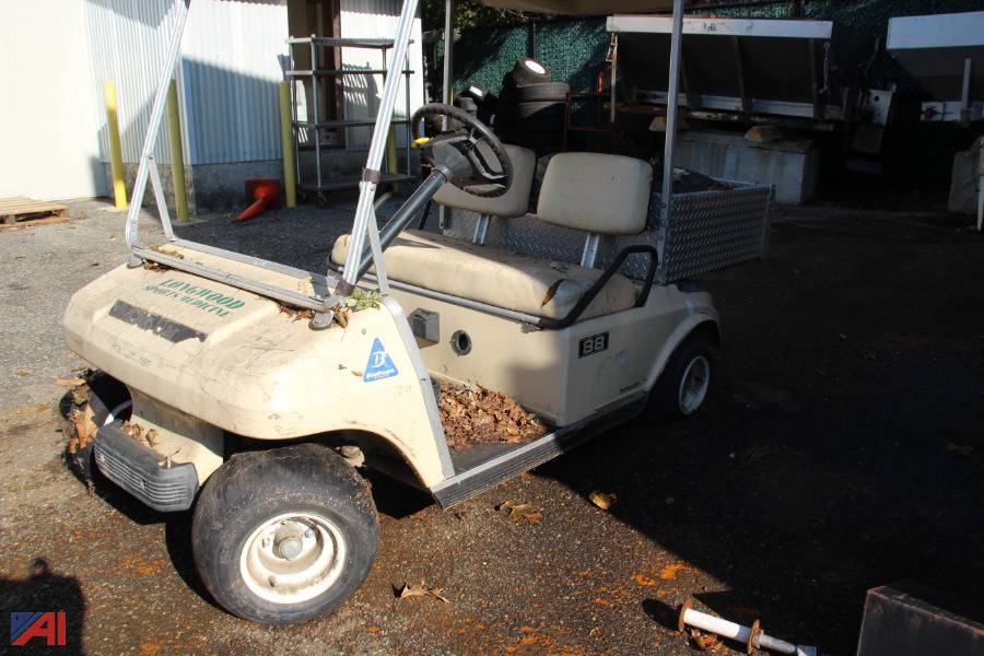 Auctions International Auction Longwood CSDNY 22285 ITEM Club Car