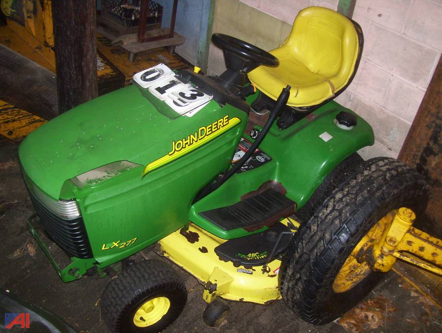 Auctions International Auction Town Of Lakeville Dpw Ma 23385 Item John Deere Lx277 48 Mower