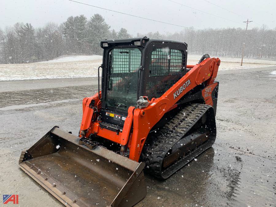 Auctions International Auction Forest Lake TownshipPA 23575 ITEM 2017 Kubota SVL 952s