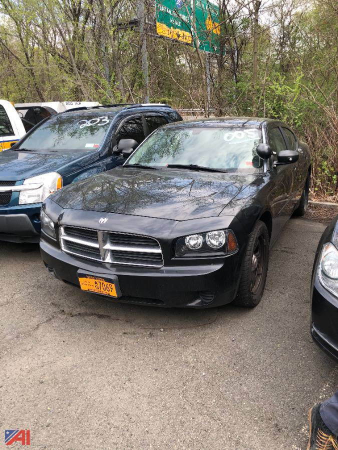 Auctions International - Auction: City of White Plains-NY #24762 ITEM: 2006  Dodge Charger SXT 4 Door Sedan