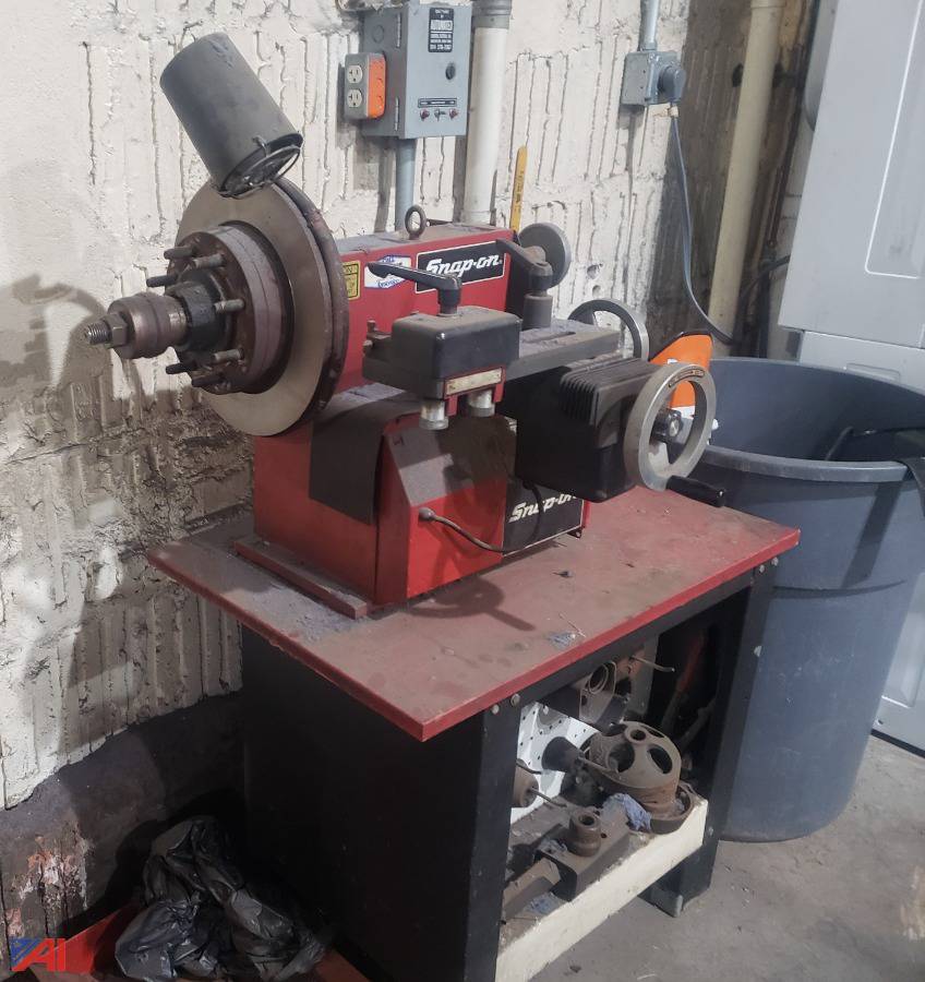 Auctions International Auction Mamaroneck UFSDNY 24815 ITEM Snap