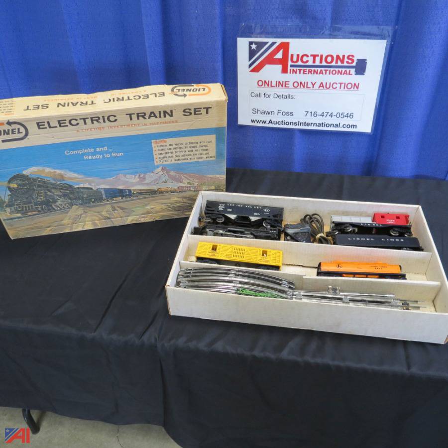 Auctions International Auction Lionel Train AuctionNY 24824 ITEM Lionel Train Set